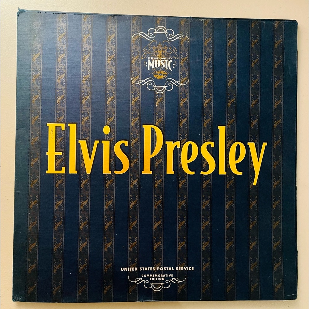 Elvis Presley Commemorative Edition w/ 4 stamps
